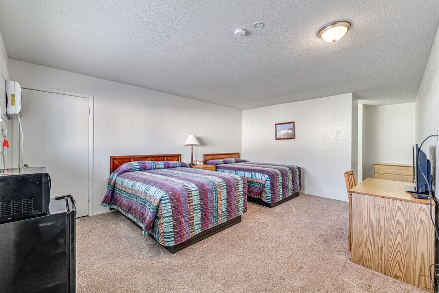 More Photos Of 1728 Pulliam St, San Angelo Apartments For Sale