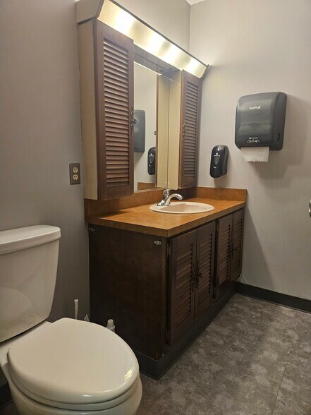 More Photos Of 3265 Main St, Weirton Bank For Sale