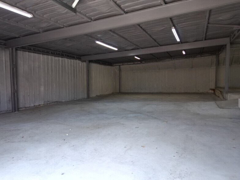 More Photos Of 3541 Alta Mere Dr, Fort Worth Freestanding For Lease