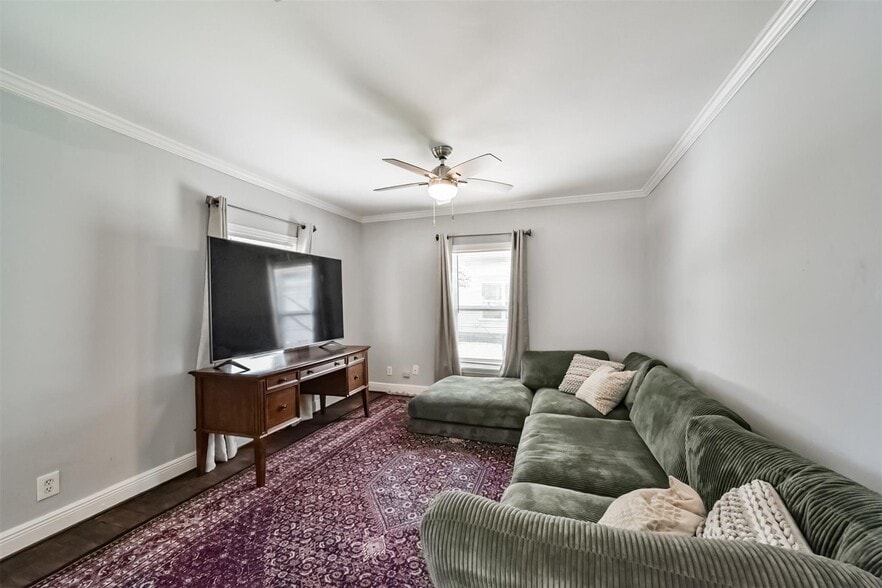 More Photos Of 543 Studewood St, Houston Specialty For Sale