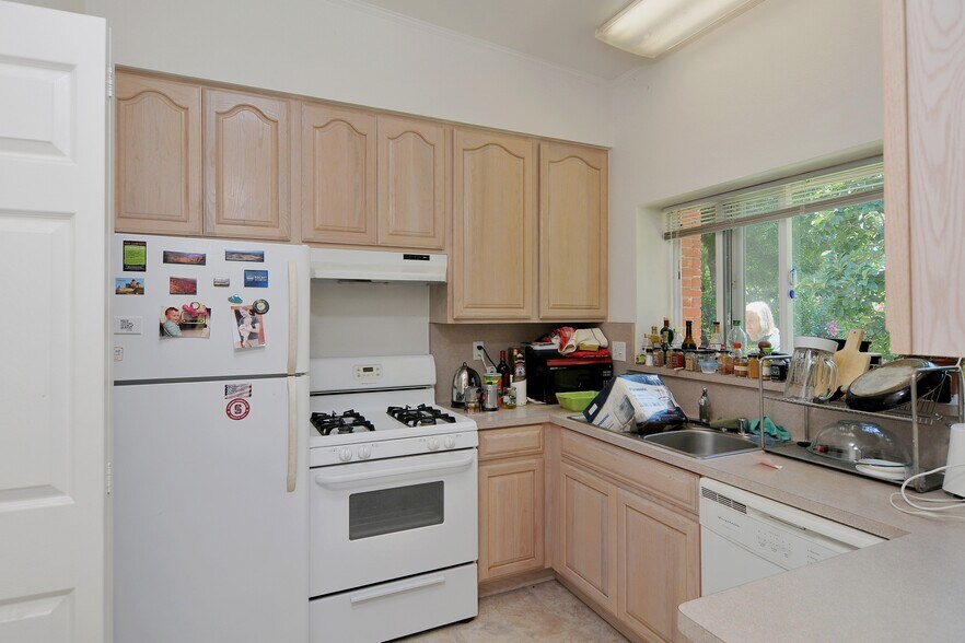 More Photos Of 450-460 Laurel St, Menlo Park Apartments For Sale