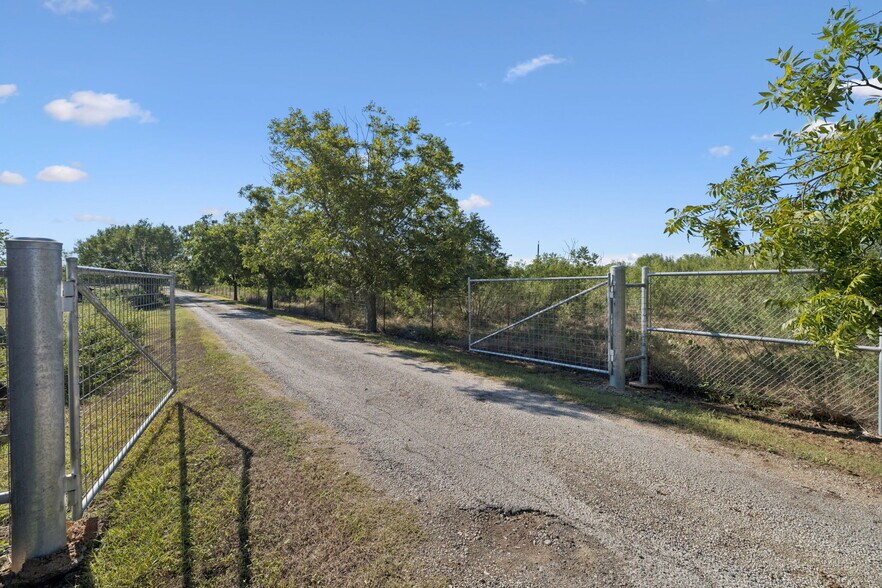 More Photos Of 13146 Galm Rd, San Antonio Land For Sale