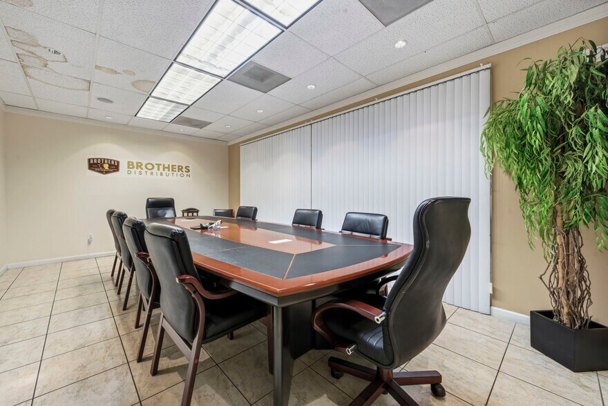 More Photos Of 13310 Ralston Ave, Sylmar Warehouse For Sale