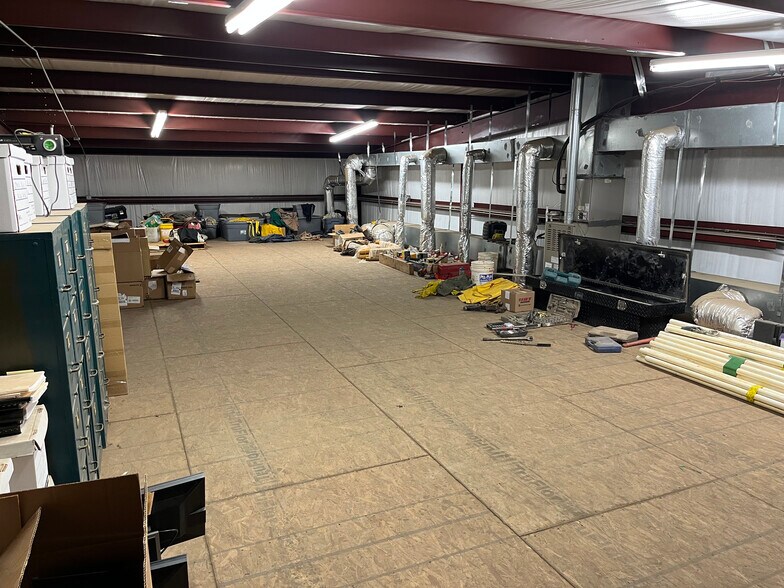 More Photos Of 4691 NE Ok-33 Hwy, Guthrie Warehouse For Lease