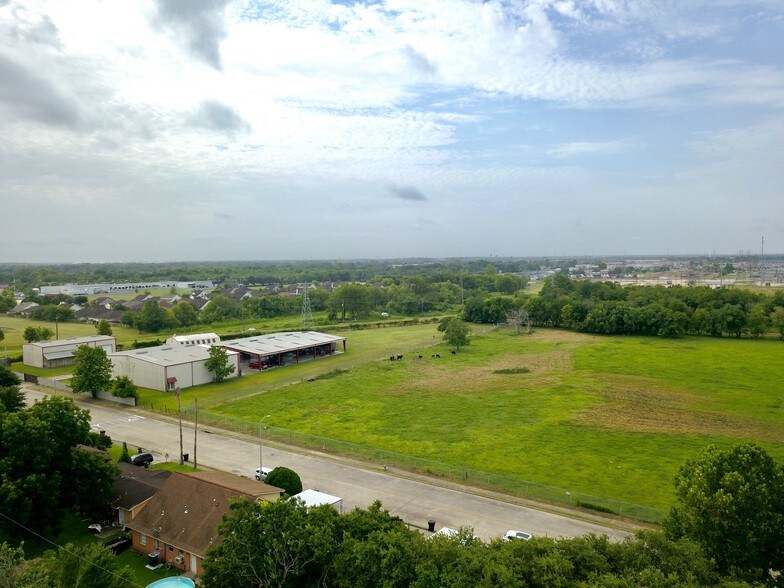 More Photos Of 10700 Hartsook St, Houston Land For Sale