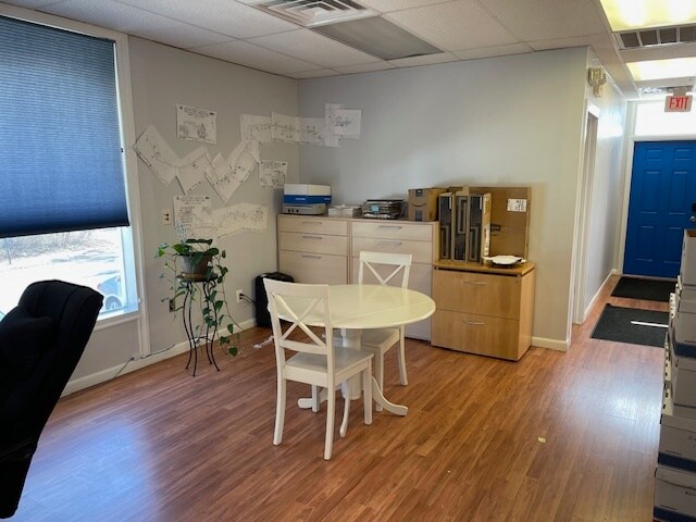 More Photos Of 2981 Solomons Island Rd, Edgewater Office Residential For Lease