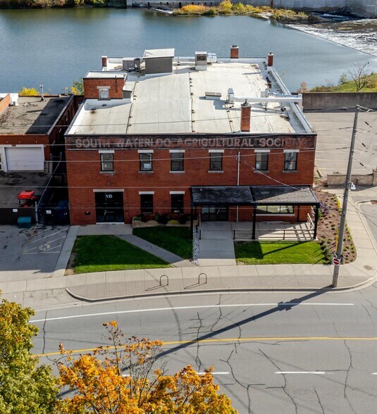 More Photos Of 135 N George St, Cambridge Loft Creative Space For Lease