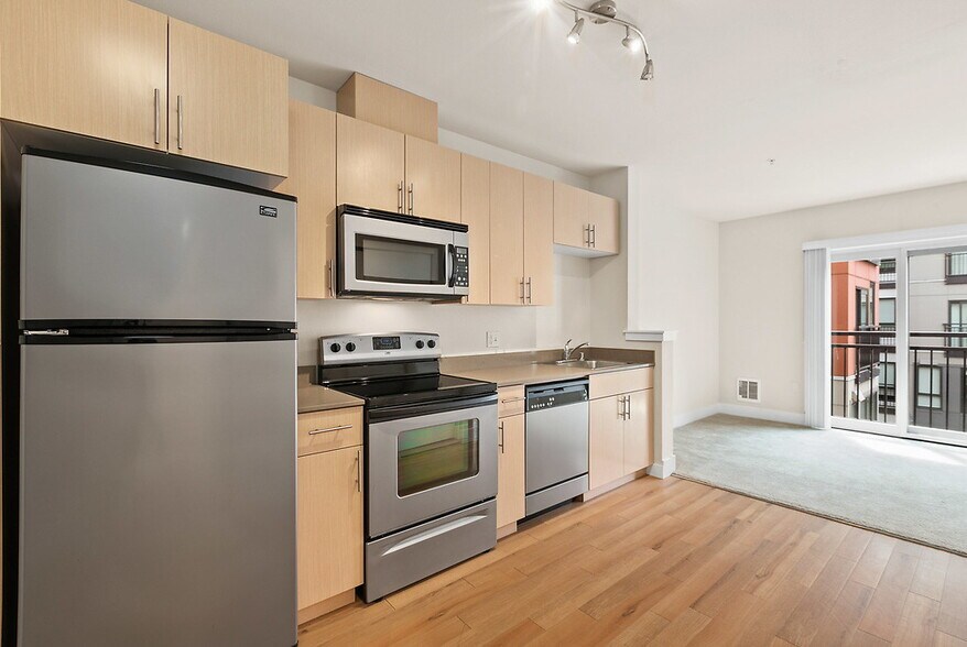 More Photos Of 523 Broadway E, Seattle Apartments For Lease