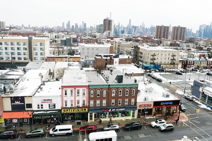 More Photos Of 6110 Bergenline Ave, West New York Storefront Retail Residential For Lease