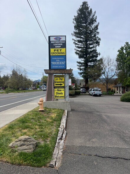 More Photos Of 2728 W Main St, Medford Manufacturing For Lease