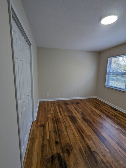 More Photos Of 1507 Tucker St, Greensboro Apartments For Sale