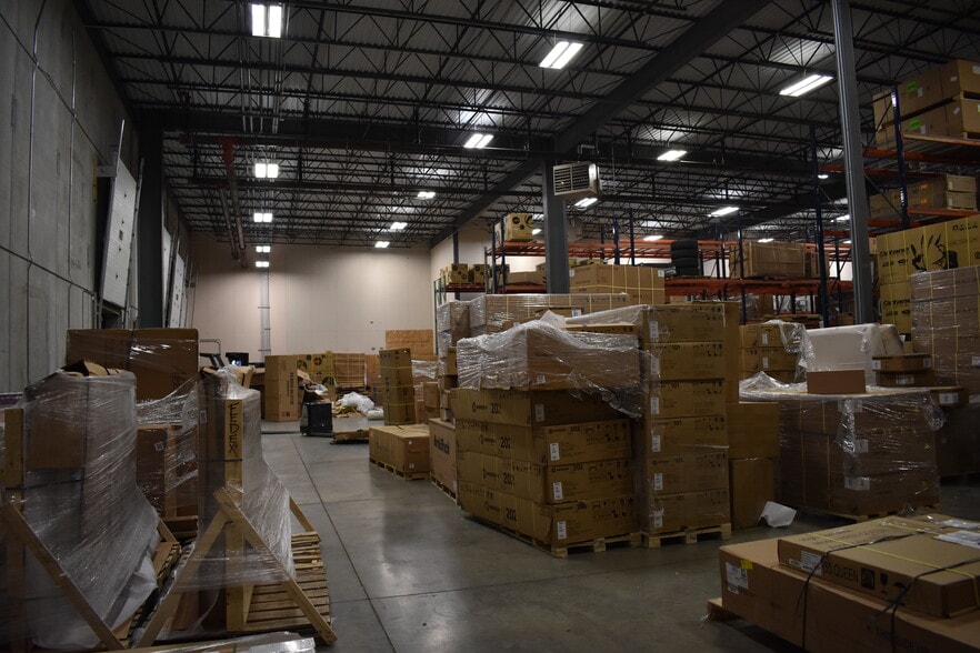 More Photos Of 3787 95th Ave NE, Blaine Light Distribution For Lease