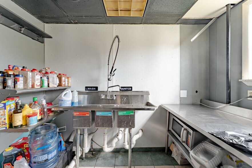 More Photos Of 936 E 8th Ave, Homestead Bar For Sale