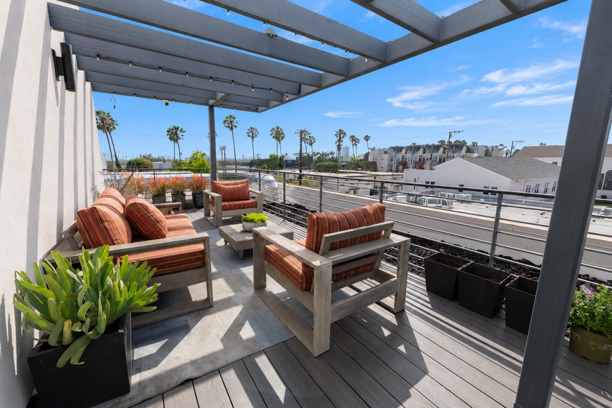 More Photos Of 1538 20th St, Santa Monica Loft Creative Space For Lease