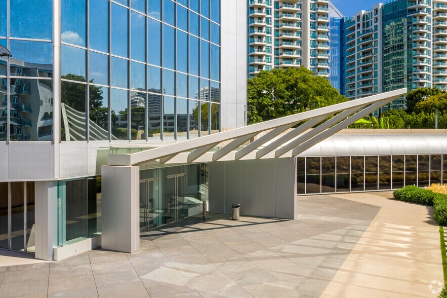 More Photos Of 3333 Michelson Dr, Irvine Coworking Space