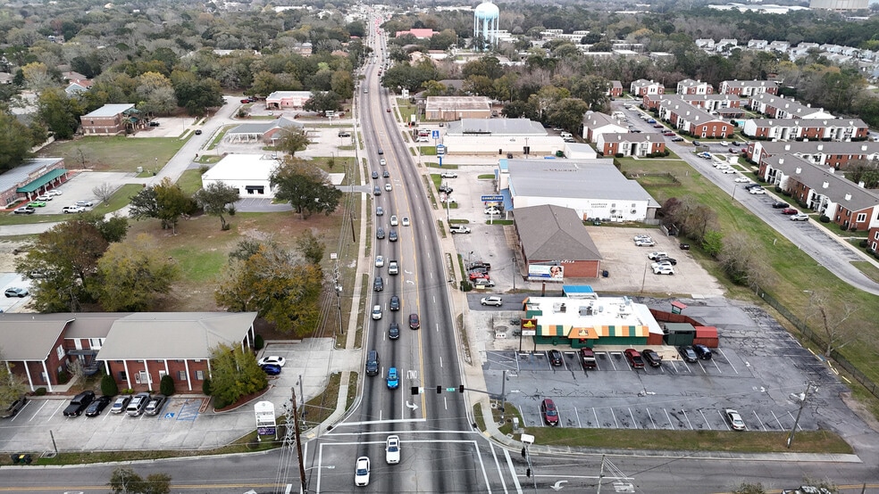 More Photos Of 2585 Pass Rd, Biloxi Freestanding For Sale