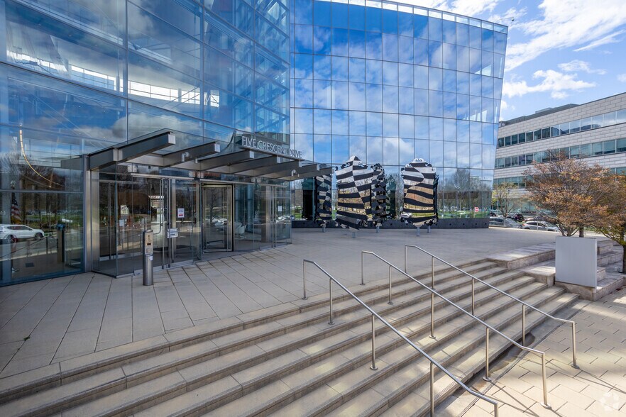 More Photos Of 5 Crescent Dr, Philadelphia Office For Lease
