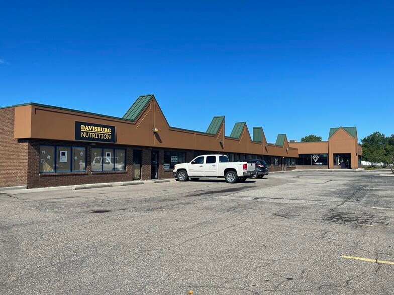 More Photos Of 10785-10795 Dixie Hwy, Davisburg Unknown For Lease