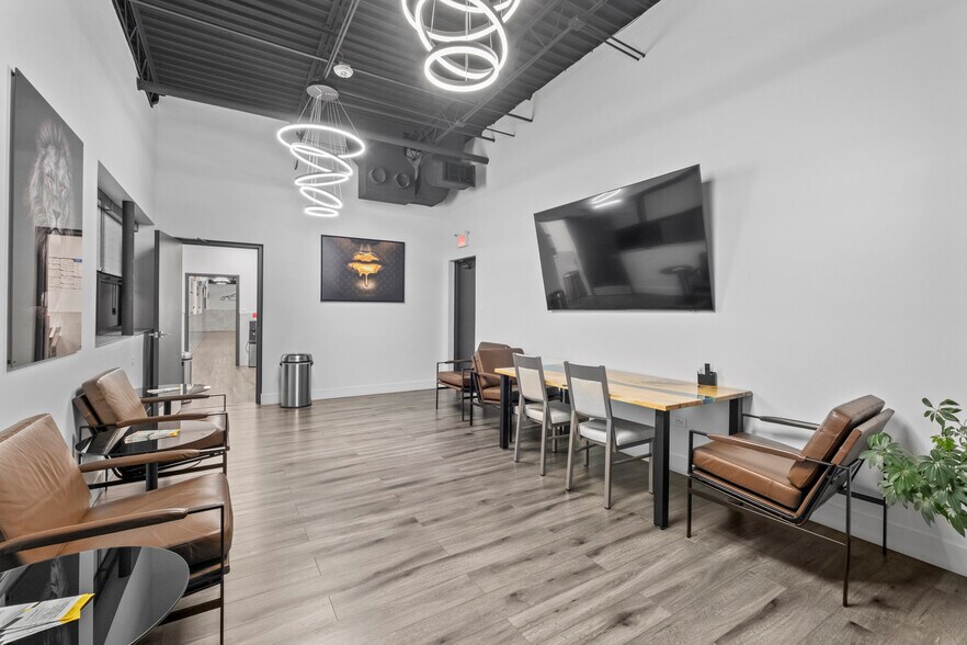 More Photos Of 1529 N 31st Ave, Melrose Park Truck Terminal For Lease