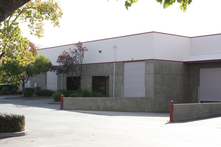 More Photos Of 4641 Pell Dr, Sacramento Unknown For Lease