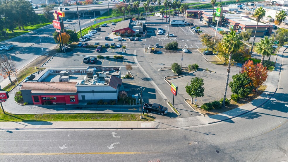 More Photos Of 2590 S East Ave, Fresno Fast Food For Sale