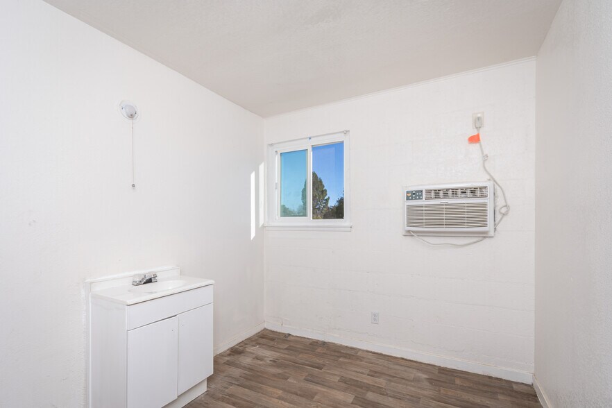 More Photos Of 2255 Bird St, Oroville Apartments For Sale