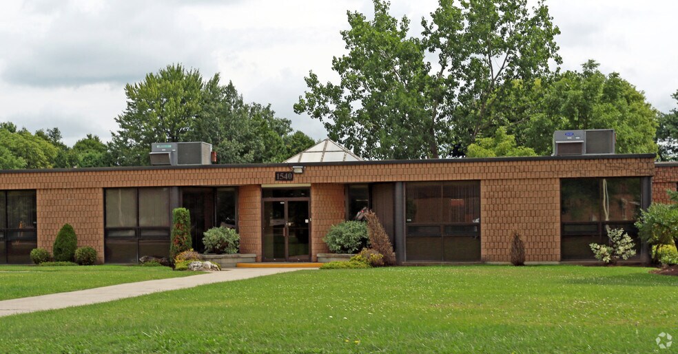 More Photos Of 1540 N Routledge Park, London Office For Lease