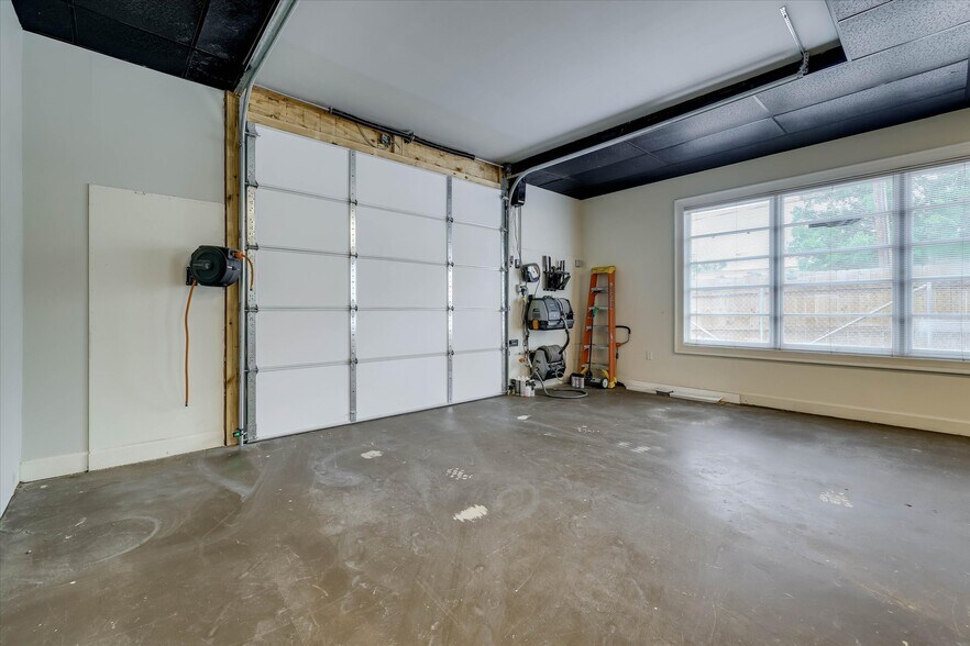 More Photos Of 1010 Druid Park Ave, Augusta Freestanding For Sale