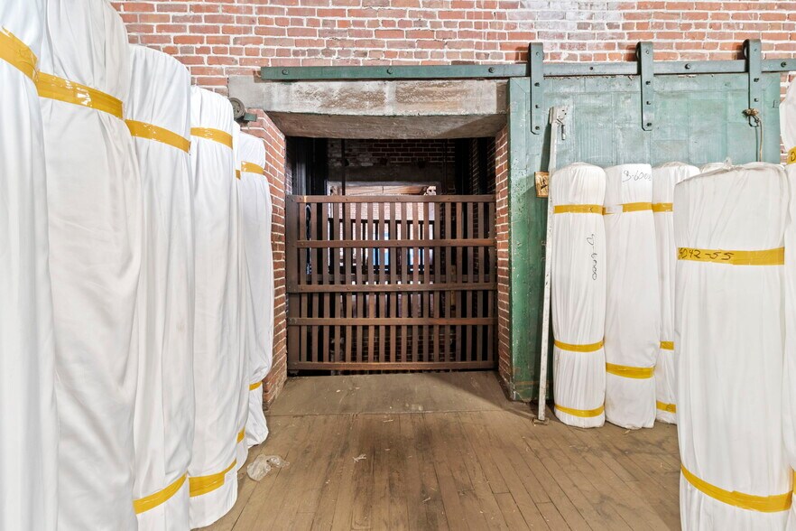 More Photos Of 2401-2439 N American St, Philadelphia Warehouse For Sale