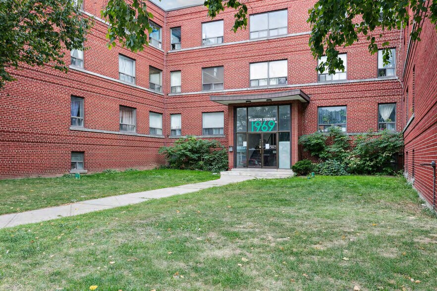 More Photos Of 1969 Eglinton Ave W, Toronto Apartments For Sale