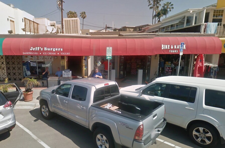 More Photos Of 2152-2158 Avenida De La Playa, La Jolla Restaurant For Lease