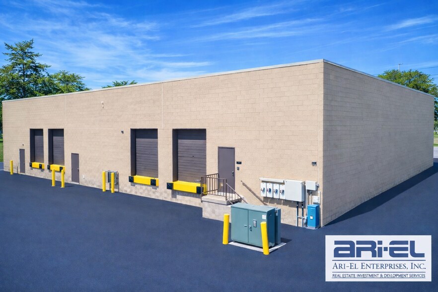 More Photos Of 37703-37713 Schoolcraft Rd, Livonia Unknown For Lease