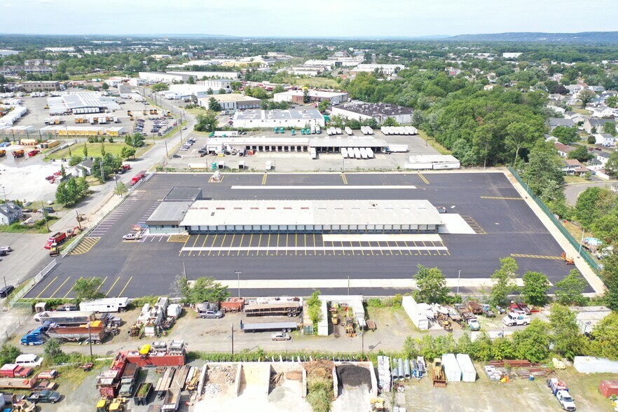 More Photos Of 445 Hollywood Ave, South Plainfield Truck Terminal For Lease