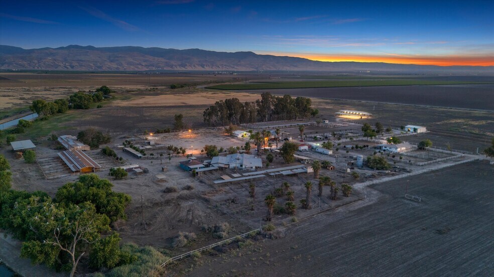 More Photos Of 8661 Herring Rd, Bakersfield Land For Sale