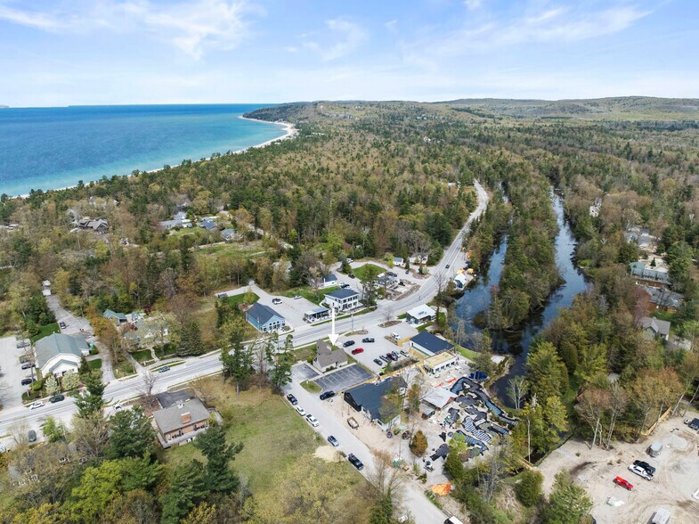 More Photos Of 5955 S Oak St, Glen Arbor Medical For Sale