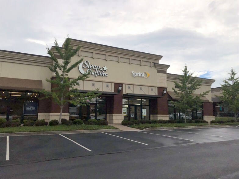 More Photos Of 11651-11657 Parkside Dr, Knoxville Freestanding For Lease