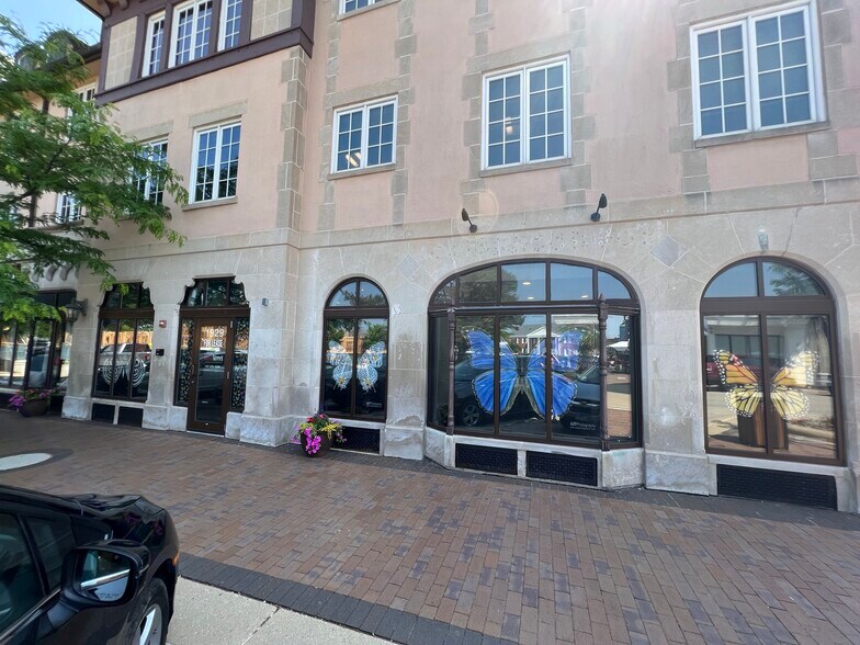 More Photos Of 430 Park Ave, Highland Park Office For Lease