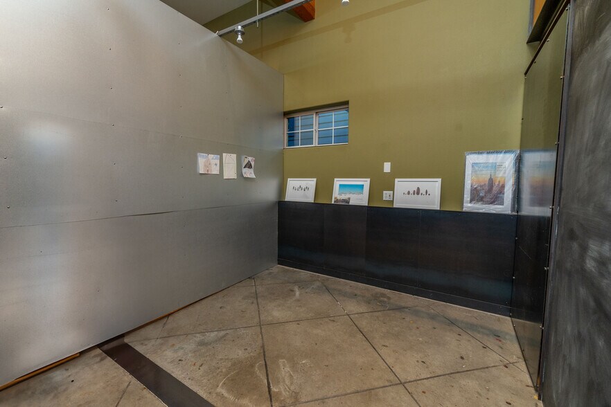 More Photos Of 616 NW Arizona Ave, Bend Office For Sale