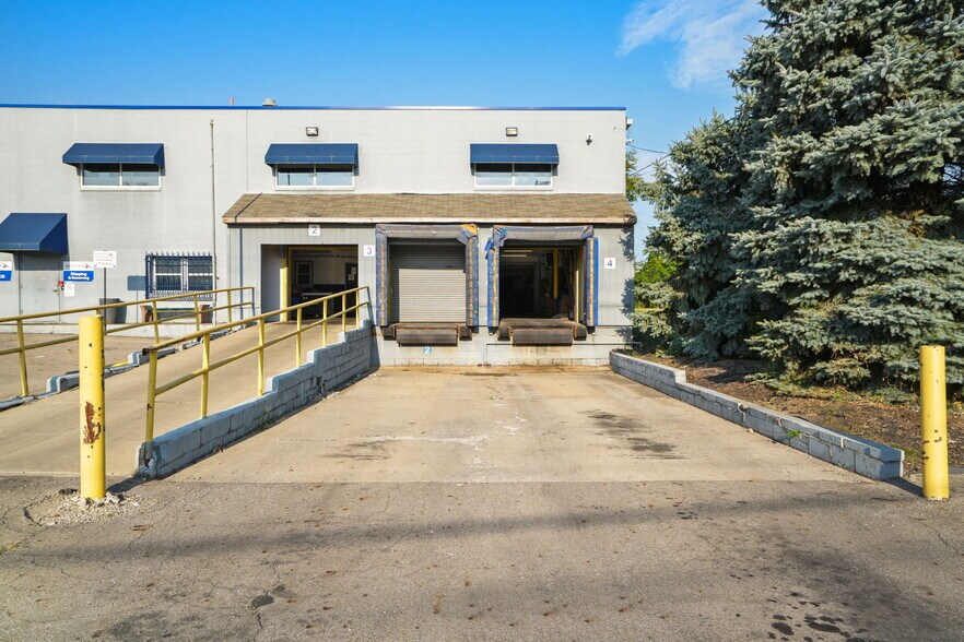 More Photos Of 1711 Woodland Ave, Columbus Warehouse For Sale