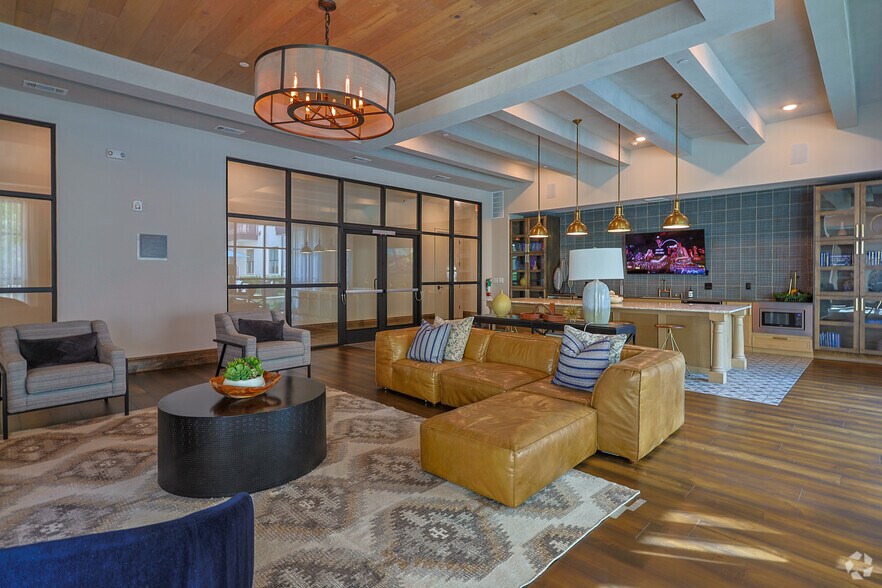 More Photos Of 4910 E 7th St, Austin Coworking Space