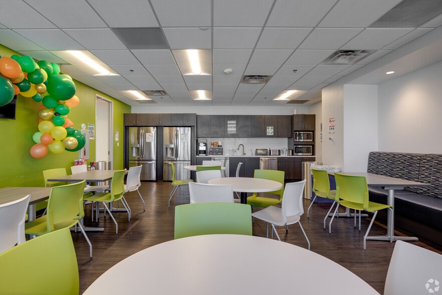 More Photos Of 3030 N Central Ave, Phoenix Office For Lease