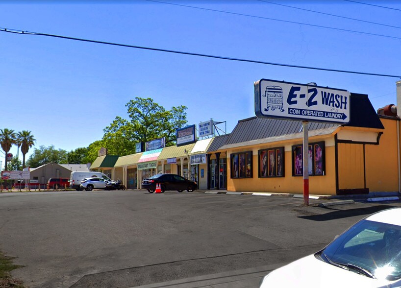 More Photos Of 1363-1375 Austin Hwy, San Antonio Storefront For Sale