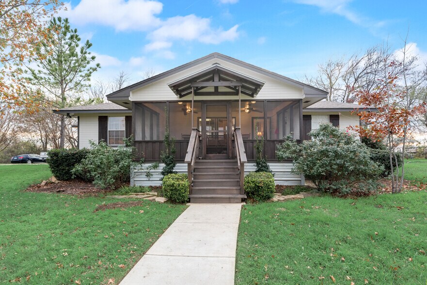 More Photos Of 955 Jack Eastham, Avalon Land For Sale