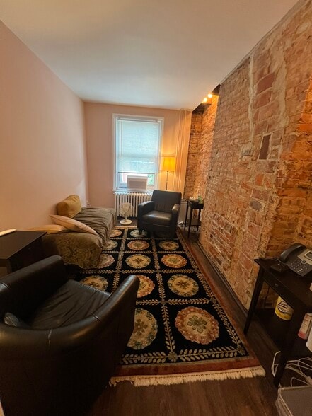 More Photos Of 313 S 16th St, Philadelphia Office For Sale