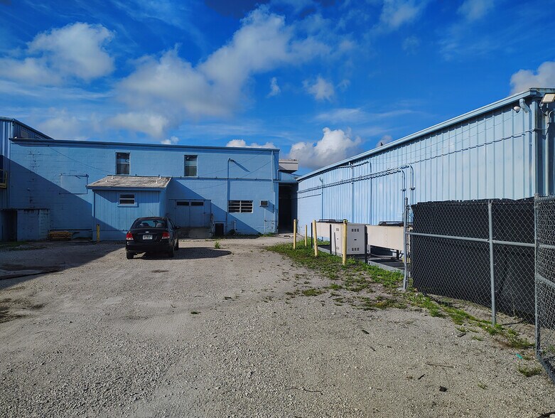 More Photos Of 3340 Enterprise Rd, Fort Pierce Warehouse For Sale