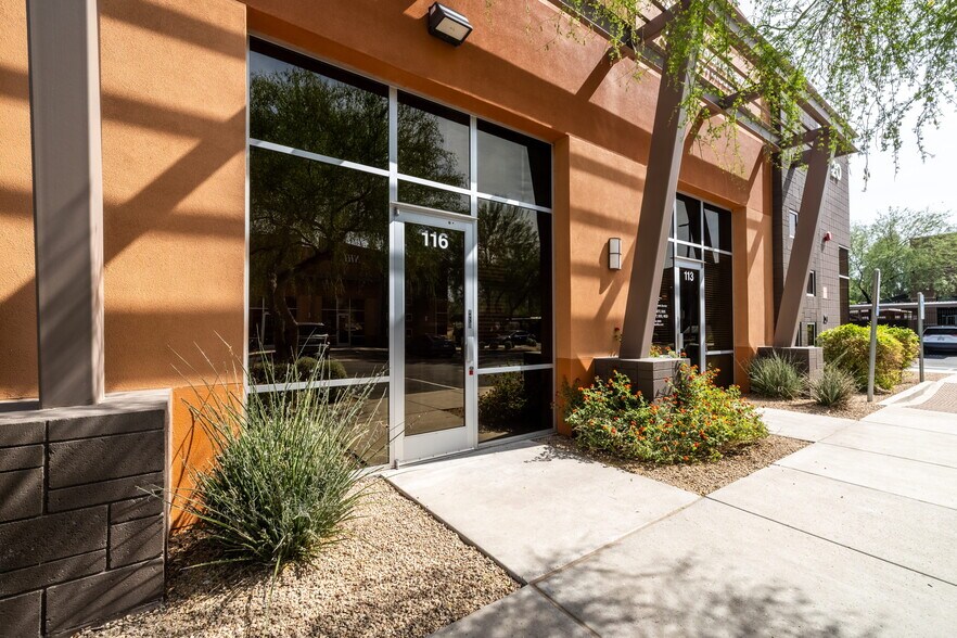 More Photos Of 2020 W Whispering Wind Dr, Phoenix Medical For Lease