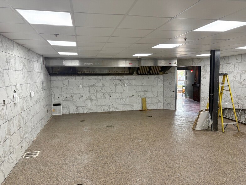More Photos Of 3 Main St, New Paltz Restaurant For Sale