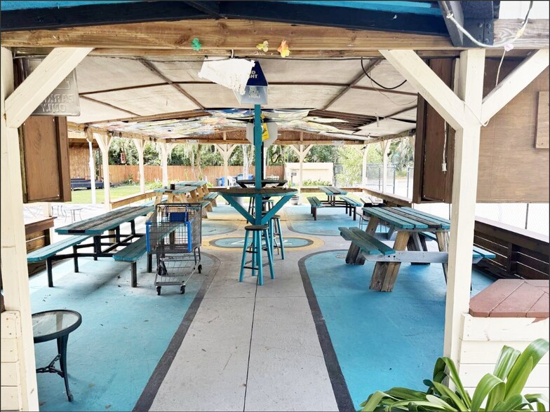More Photos Of 1500 Airport Rd, Jacksonville Hotel For Sale