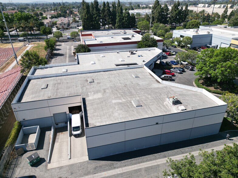 More Photos Of 6433 Alondra Blvd, Paramount Distribution For Sale