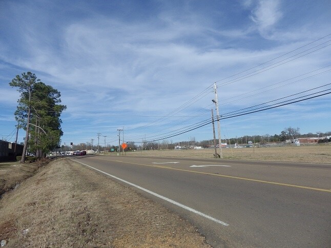 More Photos Of Louisville, Lynn Lane & Academy Rd, Starkville Land For Sale